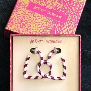 Betsy Johnson Heart Earrings